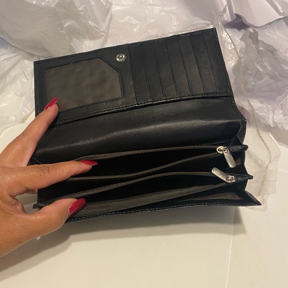 Women’s wallet - Picture 8 of 11